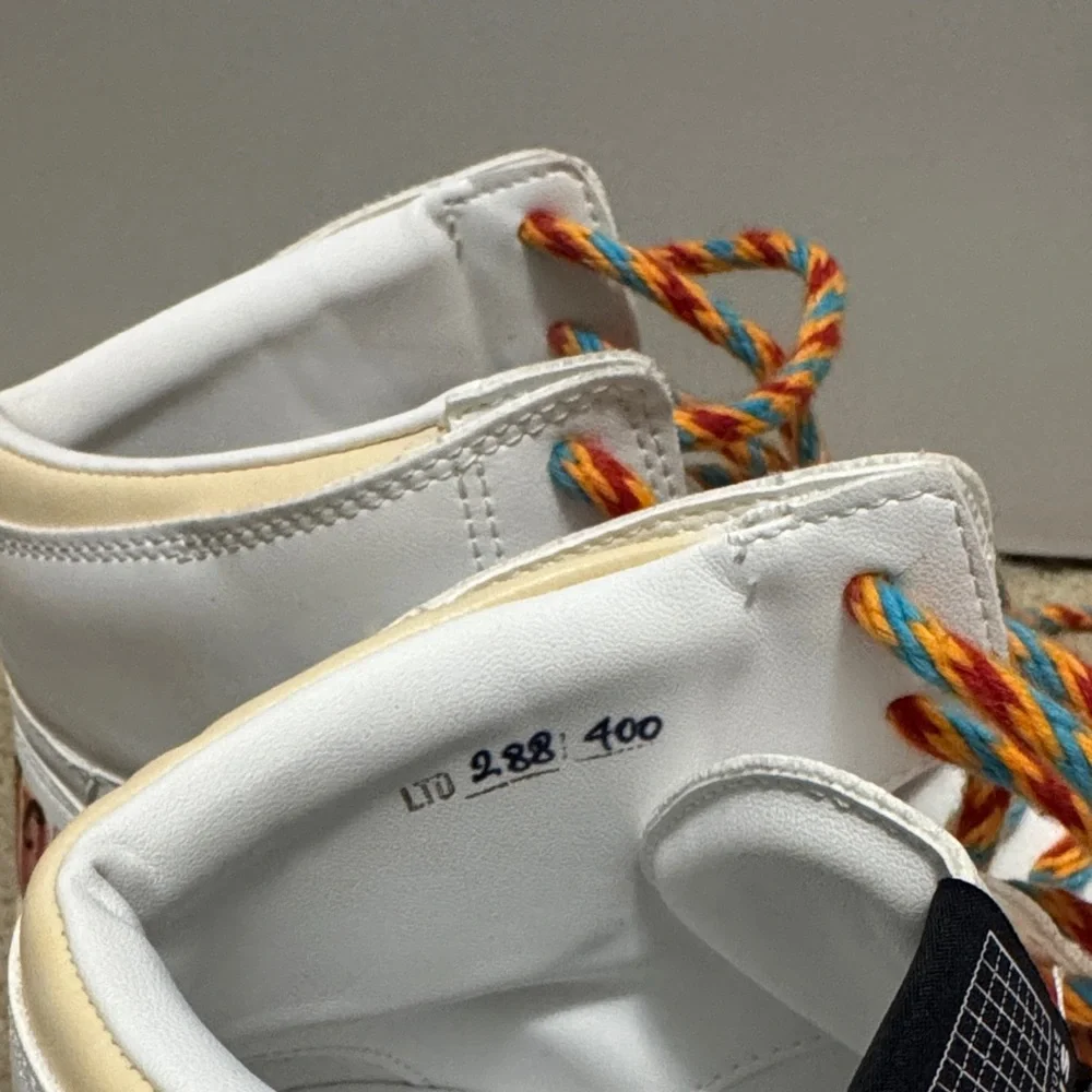 Golden Goose Sky Star with Tan Star HAUS LTD - Picture 2 of 7
